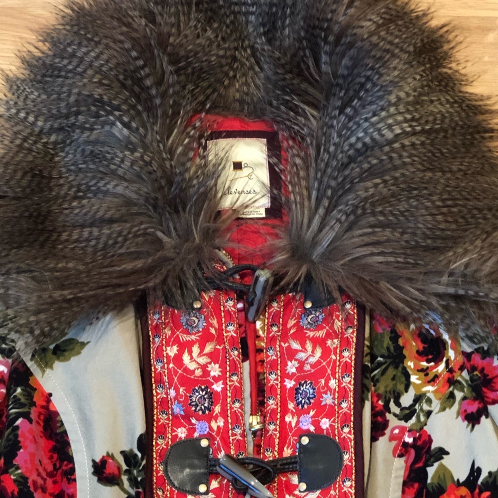 Elevenses Anthropologie Karelia Faux Fur Coat Sz 6 - Picture 3 of 8